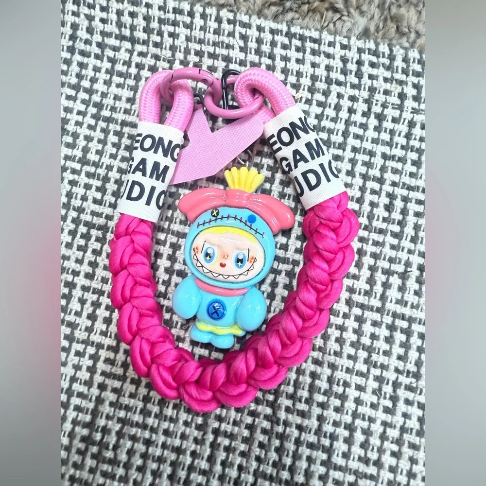 Labubu the monster mobile phone lanyard keychain, Pink